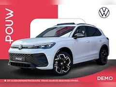 Volkswagen Tiguan - 1.5 eHybrid 204pk DSG R-Line Edition | Trekhaak | Panoramadak | Black Style
