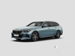 BMW 5-serie Touring - 550e xDrive M Sport Pro | Panorama | Stoelventilatie | Bowers & Wilkins | Driving Ass. Pro