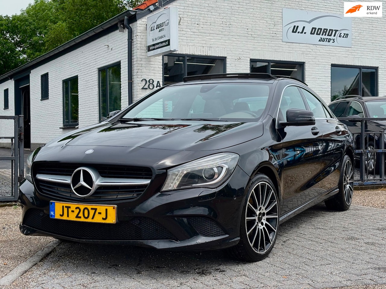 Mercedes-Benz CLA-Klasse - 180 d Prestige panorama dak|automaat! - AutoWereld.nl