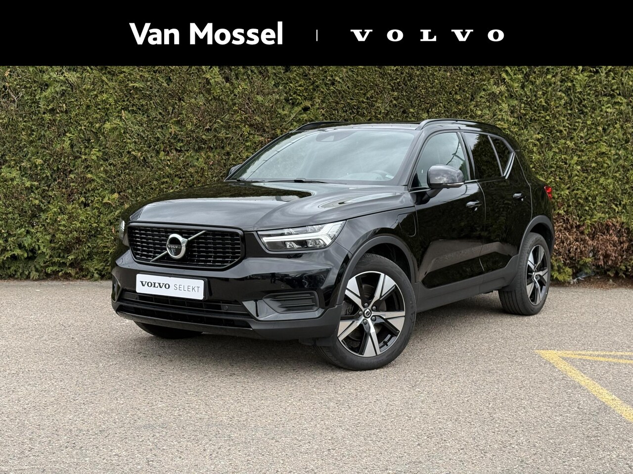 Volvo XC40 - T5 Recharge R-Design | 360 Camera | Panoramadak | Elektr. stoelen - AutoWereld.nl