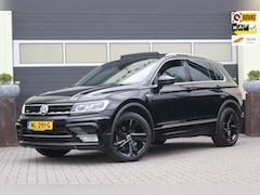 Volkswagen Tiguan - 1.4 TSI ACT R-Line | Trekhaak | 19 Inch |