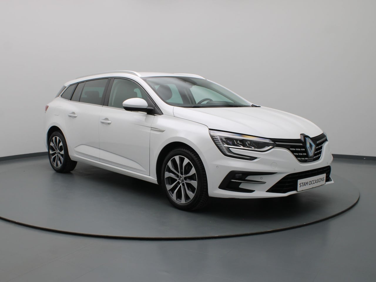 Renault Mégane Estate - TCe 140pk Techno EDC/AUTOMAAT Climate | Cruisecontrol | Navi | Parksens. v+a | Stoel-/stuu - AutoWereld.nl