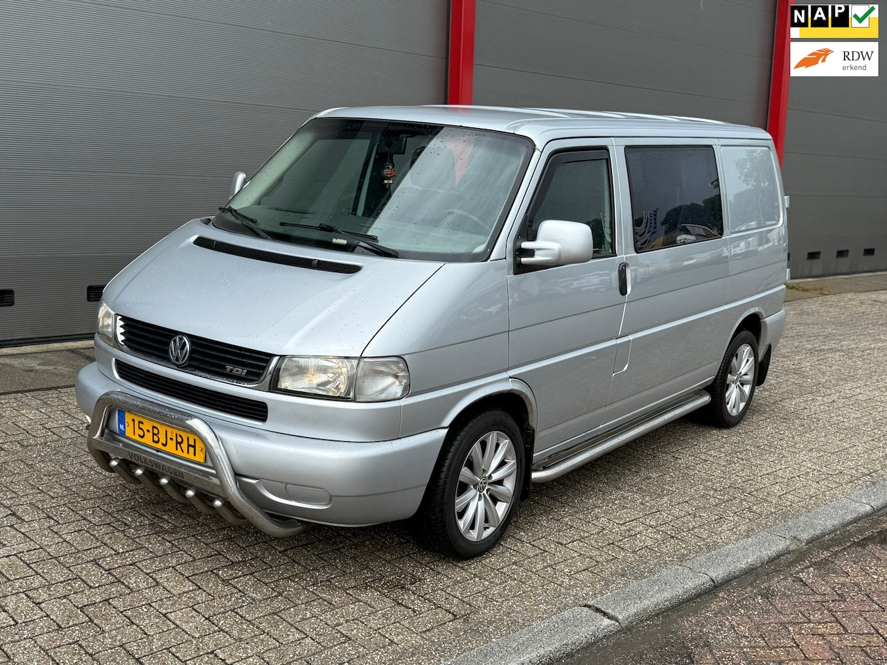 Volkswagen Transporter - 2.5 TDI 292 DC 2.5 TDI 292 DC - AutoWereld.nl