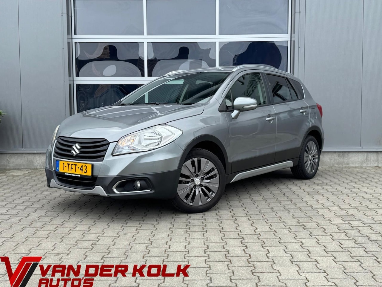 Suzuki SX4 S-Cross - 1.6 Exclusive | Panorama | Climate | Cruise | Trekhaak | Stoelverwarming - AutoWereld.nl