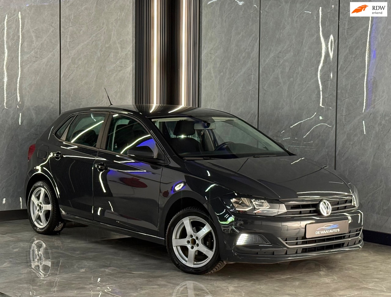 Volkswagen Polo - 1.0 MPI Comfortline Business |1e Eignr|Navi|Cruise|Parkpilot|LED|Airco|Boekjes - AutoWereld.nl