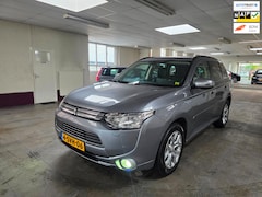 Mitsubishi Outlander - 2.0 PHEV Instyle