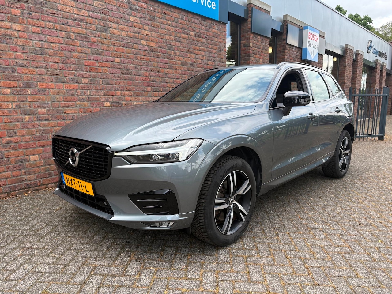 Volvo XC60 - 2.0 B4 R-Design|Camera|Leder|Stoel en stuur verwarming| - AutoWereld.nl