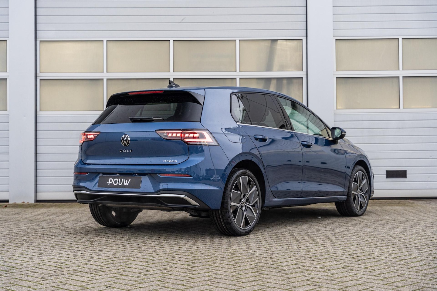 Volkswagen Golf - 1.5 eHybrid 204pk Style Edition | Massage | Matrix LED | Achteruitrijcamera - AutoWereld.nl