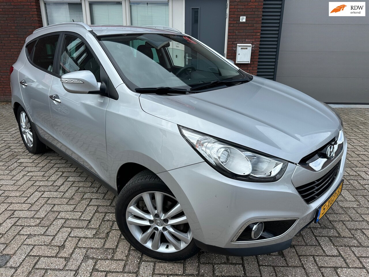 Hyundai ix35 - 2.0i Style / Leder / PDC / Clima / NAP - AutoWereld.nl