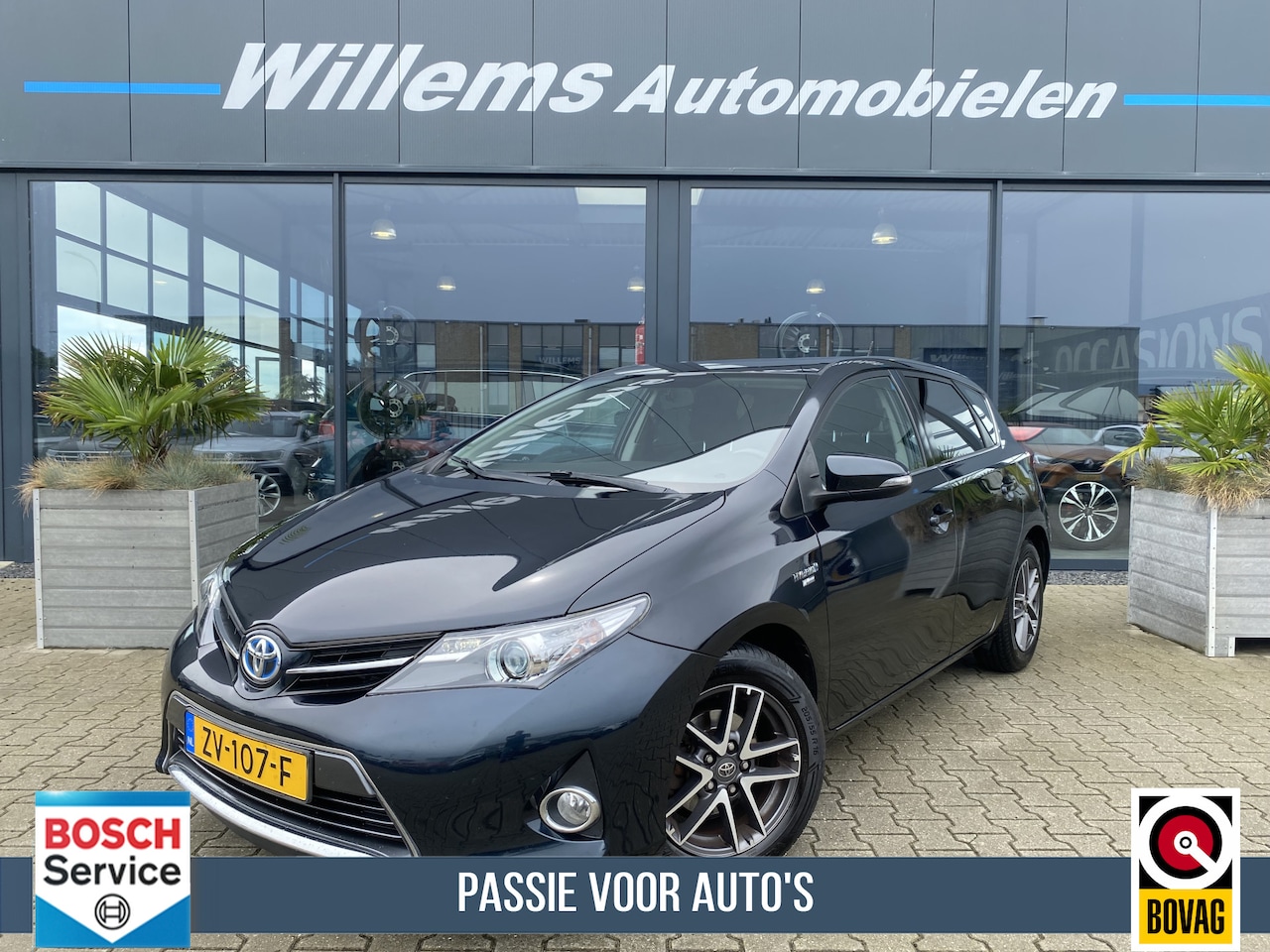Toyota Auris - 1.8 Hybrid Executive Navigatie , Climate Control - AutoWereld.nl