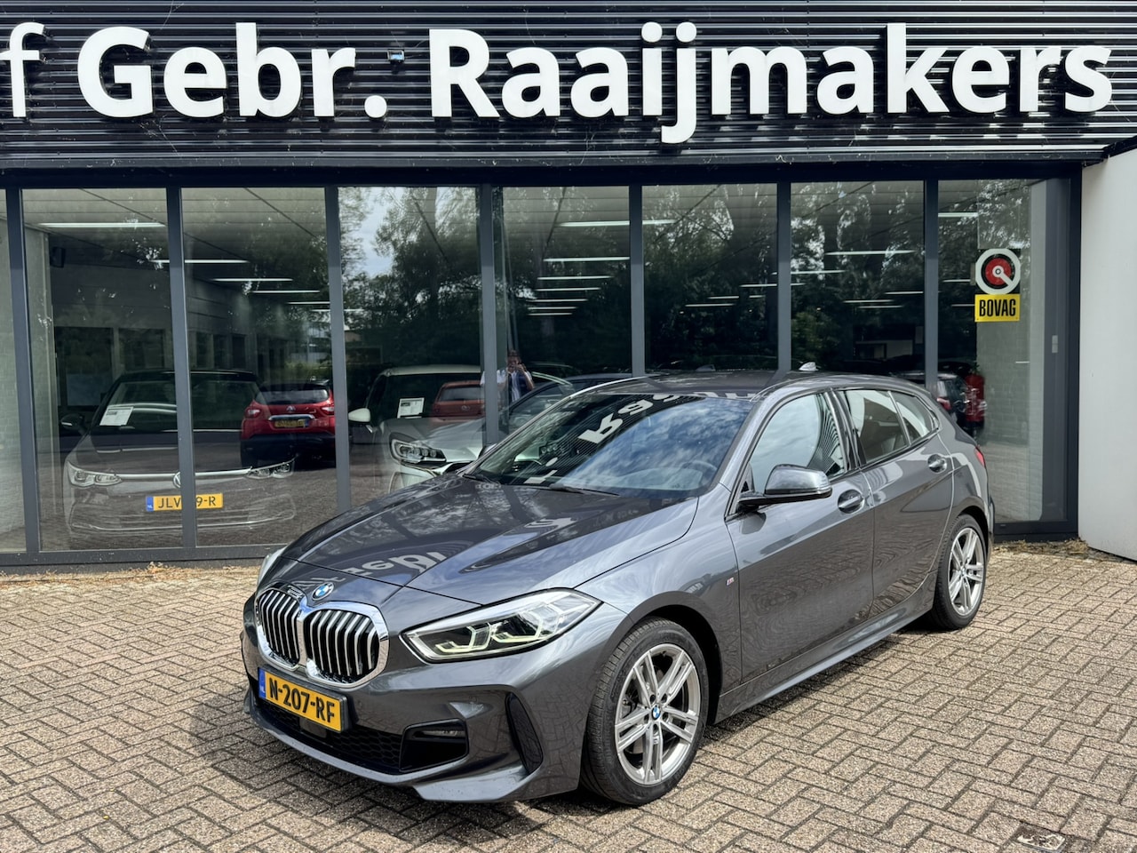 BMW 1-serie - 118i Automaat High Executive M-Sport*LED*Navi* - AutoWereld.nl