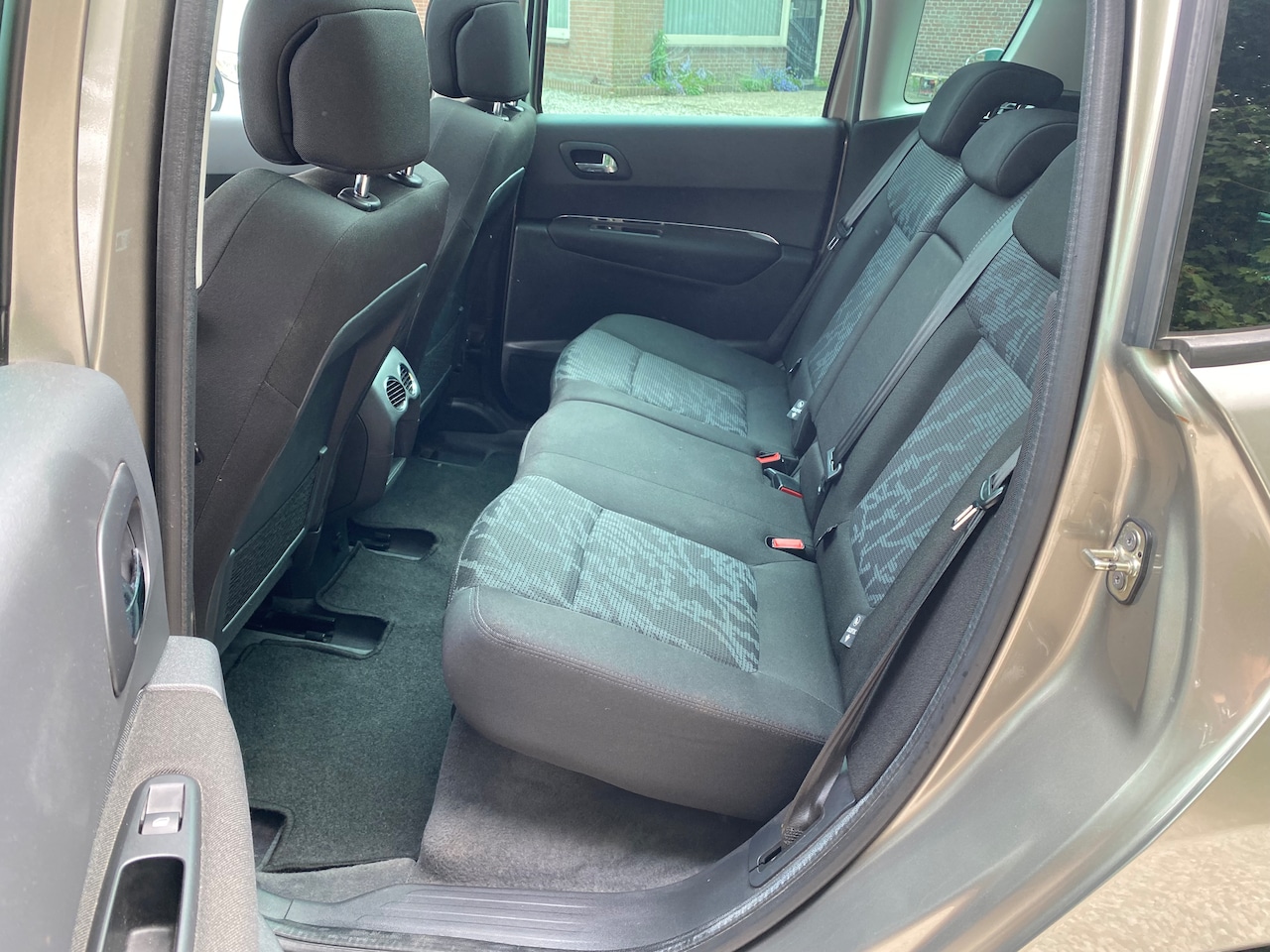 Peugeot 3008 - 1.6 THP Allure AUTOMAAT - PANO DAK - NAVI - CRUISE - NAP