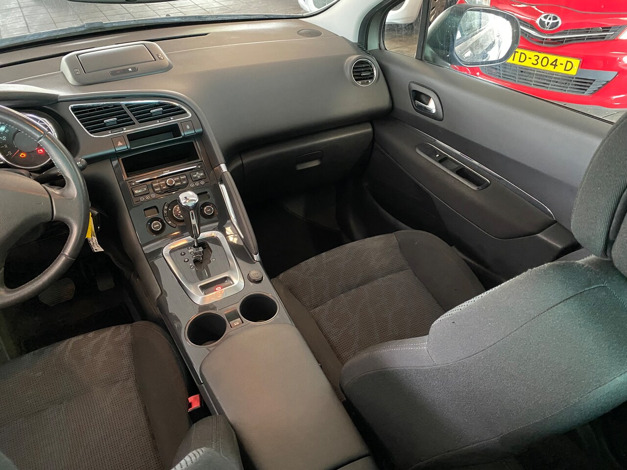 Peugeot 3008 - 1.6 THP Allure AUTOMAAT - PANO DAK - NAVI - CRUISE - NAP