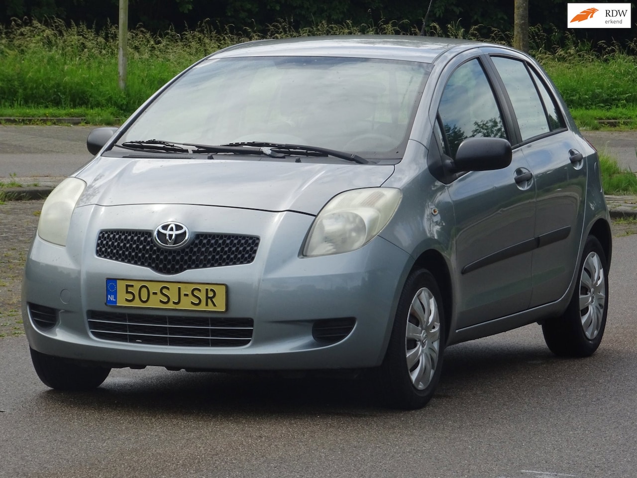 Toyota Yaris - 1.3 VVTi Sol 5DEURS NAP/ELEKRAM/APK 2027 - AutoWereld.nl