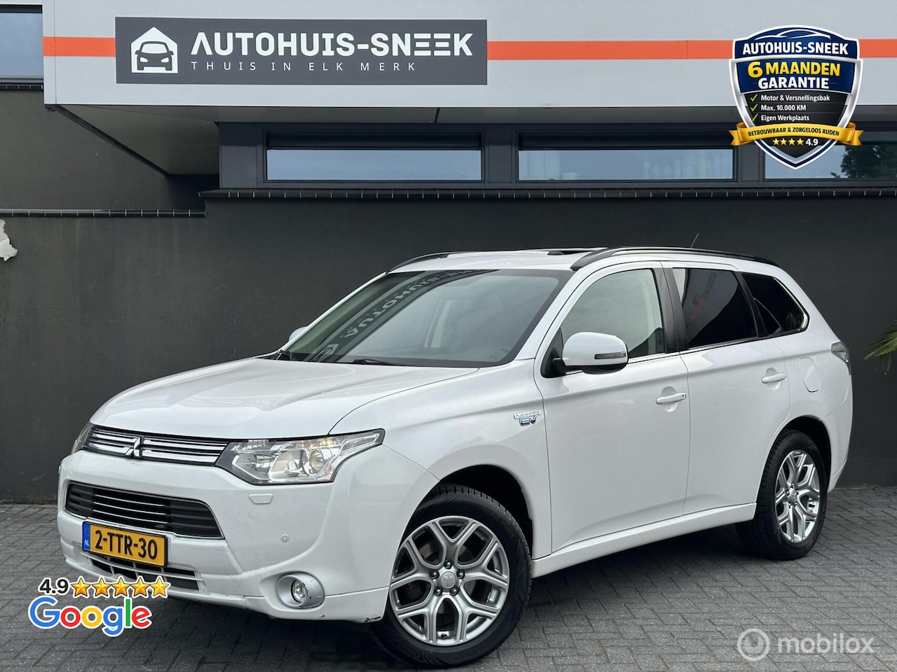 Mitsubishi Outlander - 2.0 Instyle|Pano|Leder|Camera|Keyless - AutoWereld.nl