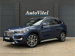 BMW X1 - xDrive25e | Panodak | Sportleder | Head-Up | Trekhaak | Camera | Full Option