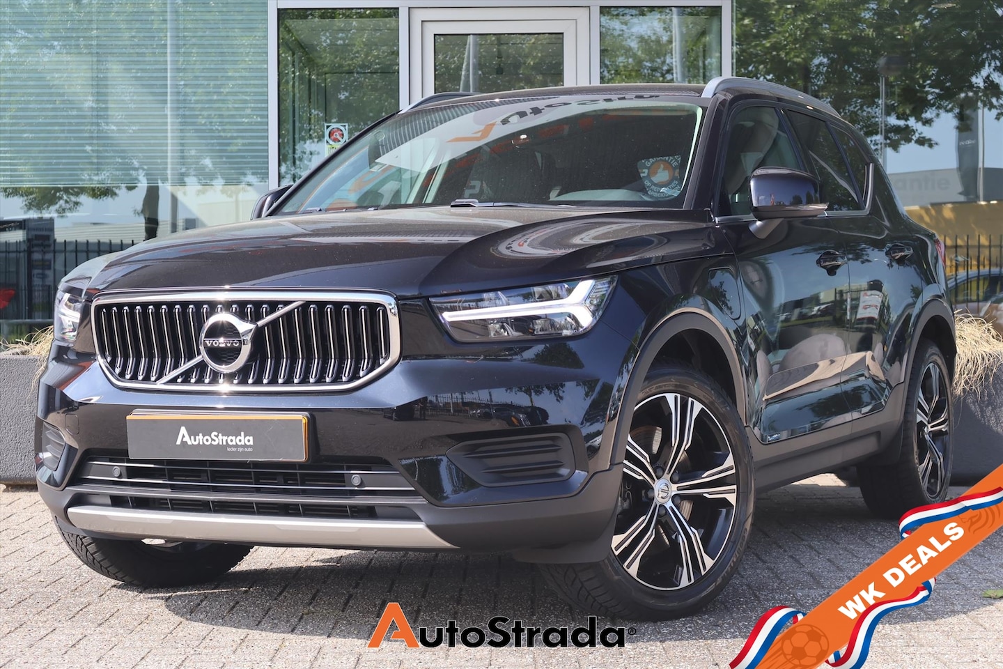 Volvo XC40 - T4 Inscription Expression 211pk | Camera | Stoelverwarming | Navi | LED | Carplay | Keyles - AutoWereld.nl