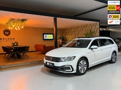 Volkswagen Passat Variant - 1.4 TSI GTE|218pk|Plug-in Hybrid|Pano|Massage|Elek. Trekhaak|Head-up|360° Camera|Leder|Rij