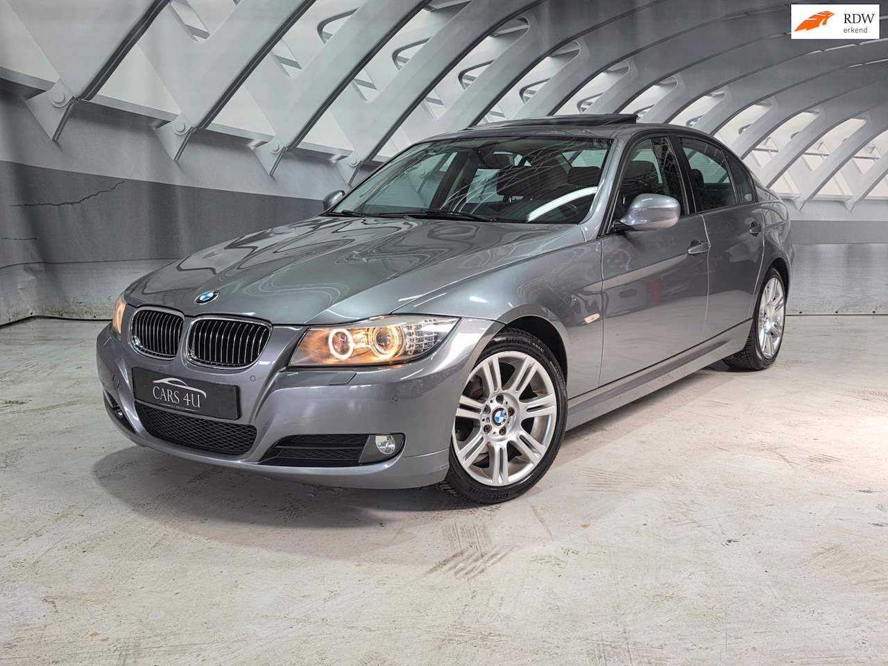 BMW 3-serie - 318i High Executive leer clima navi AUTOM - AutoWereld.nl