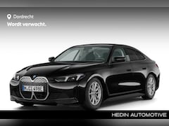 BMW i4 - eDrive40 Pure Edition 84 kWh Comfort Pack | Elektrisch Schuifdak | Stuurwiel verwarmd | Hi