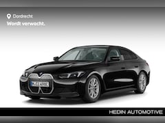 BMW i4 - eDrive40 Pure Edition 84 kWh Comfort pack | Comfort Acces| Stuurwiel verwarmd | HIFI Syste