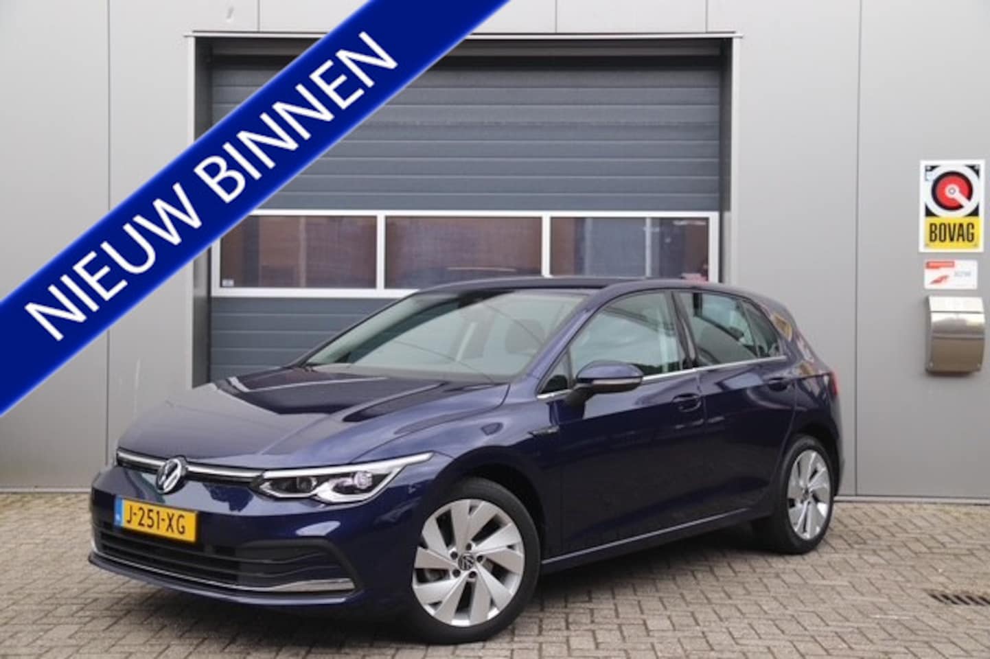 Volkswagen Golf - 1.5 eTSI Style 1.5 eTSI Style, Parkeerhulp, Massage, Cruise, Navi - AutoWereld.nl