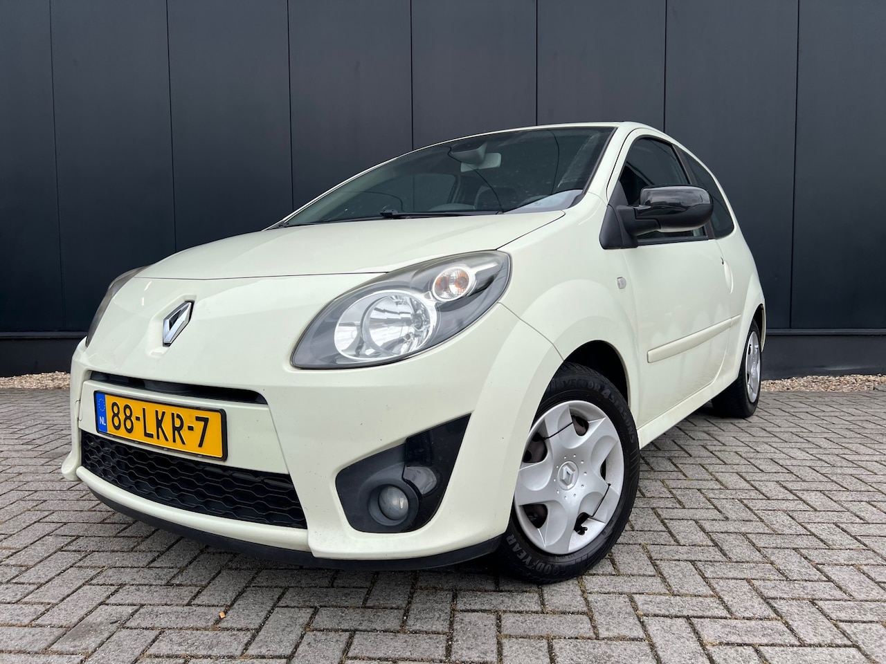 Renault Twingo - 1.2-16V Dynamique Airco/CrControl/Nap - AutoWereld.nl