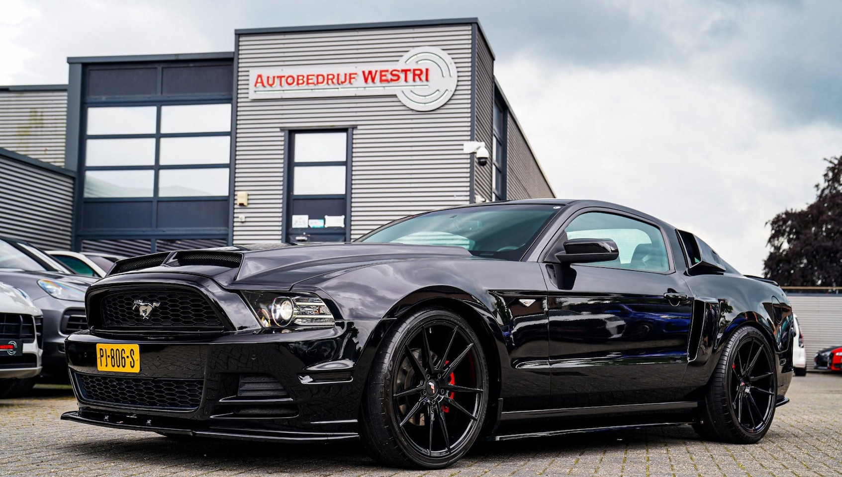 Ford Mustang - USA | Maxton Pakket | Super Snake Motorkap | Camera | Bluetooth - AutoWereld.nl
