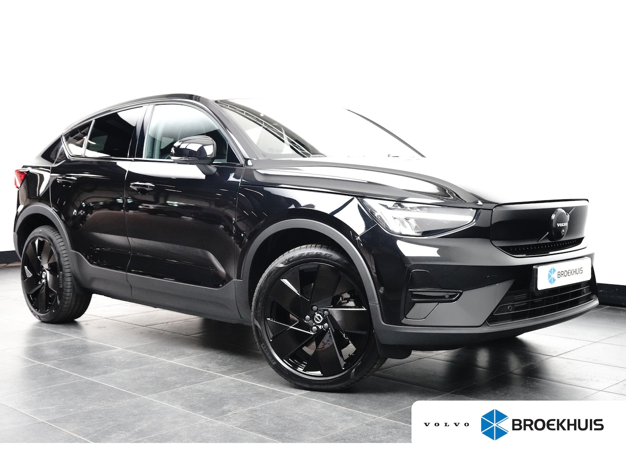 Volvo EC40 - Single Motor Extended Range RWD Ultra Black Edition | Pano | 360 camera | Memory | 20 inch - AutoWereld.nl