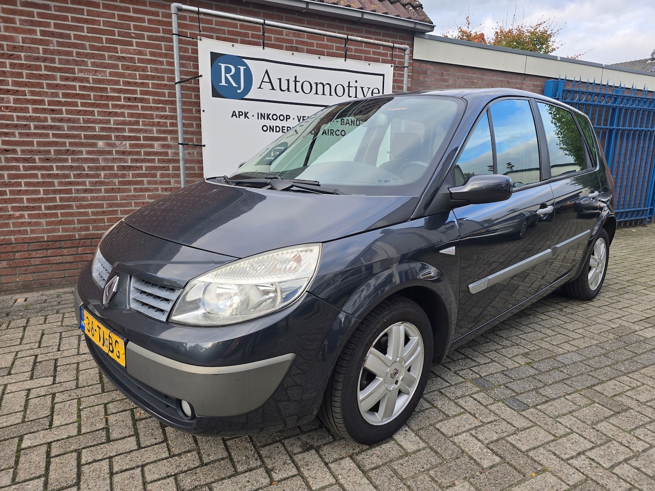 Renault Scénic - 1.6-16V Priv.Luxe NAP/5DEURS - AutoWereld.nl