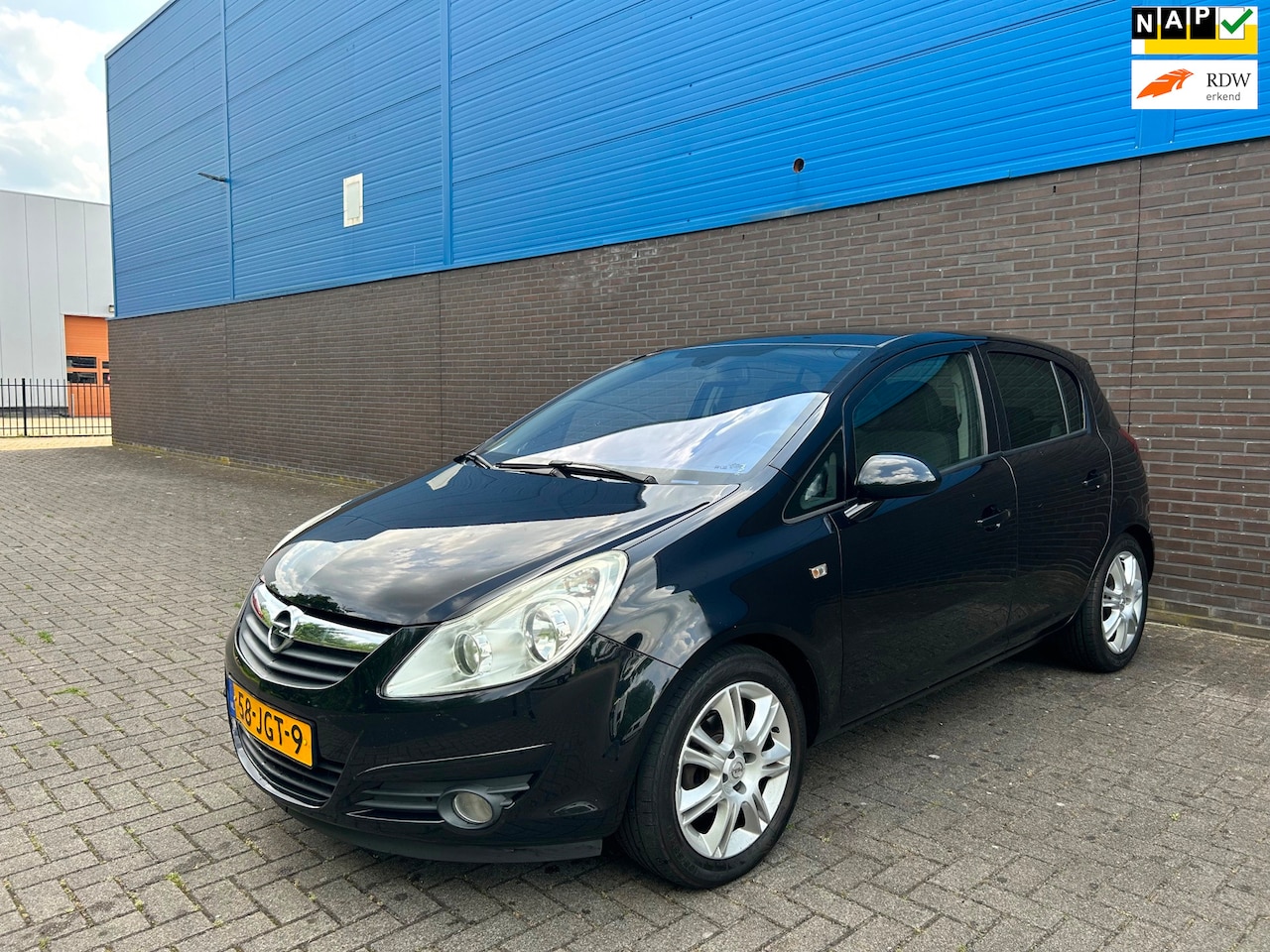 Opel Corsa - 1.2-16V Cosmo | Automaat | Stoel- en Stuurverwarming | Cruise | Climate | Parkeersensoren - AutoWereld.nl
