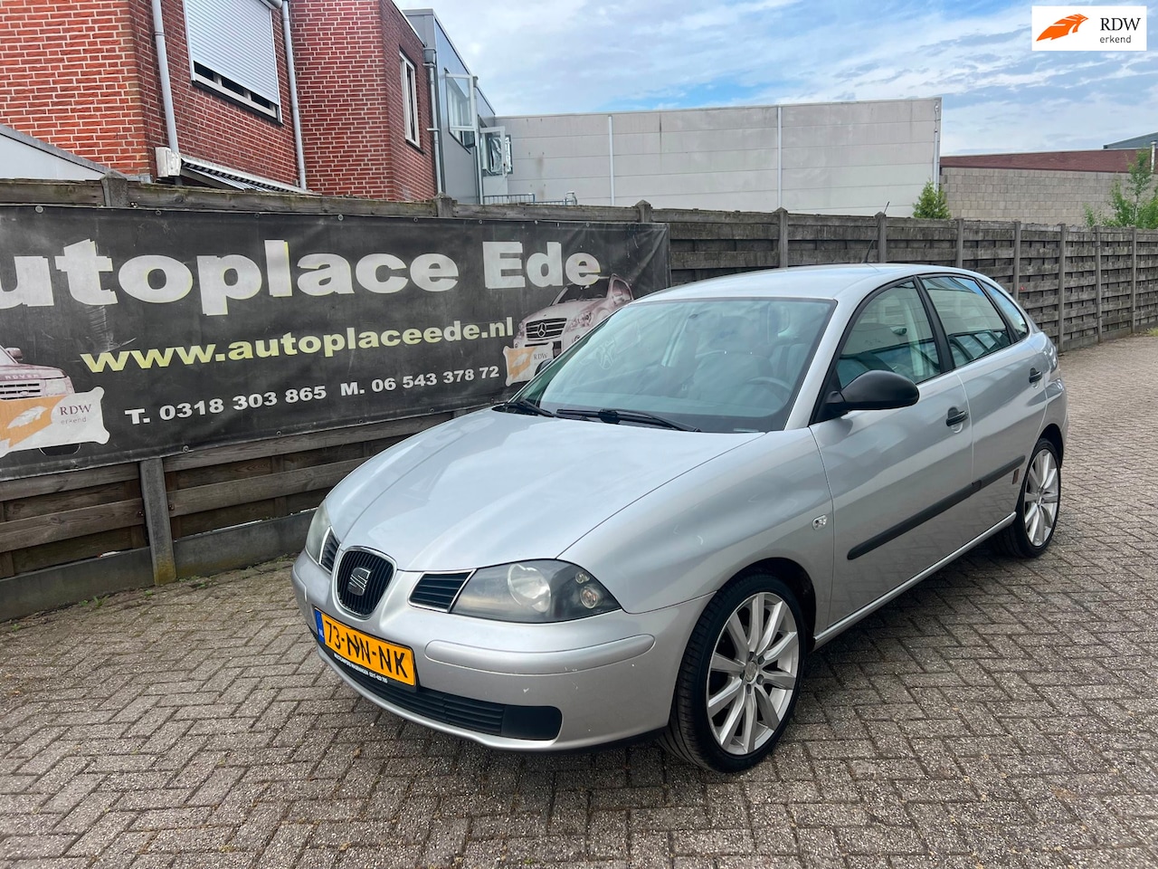 SEAT Ibiza - 1.4-16V Stella airco cv sportwielen - AutoWereld.nl