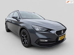 SEAT Leon Sportstourer - 1.0 eTSI Style Business Intense - Digitaal dashboard - Navi - Camera - CarPlay - Cruise