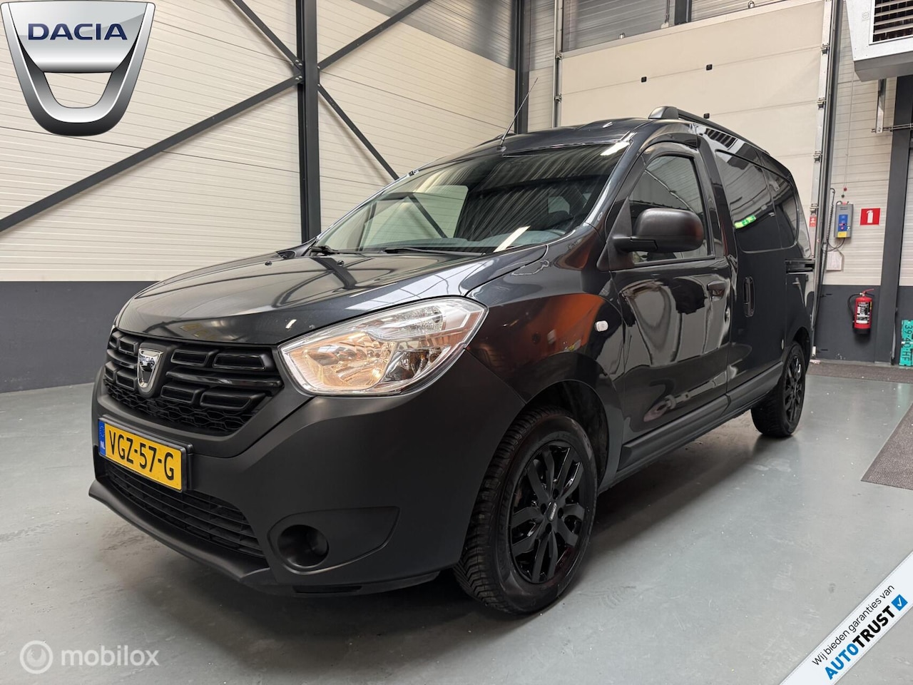 Dacia Dokker - bestel 1.6 MPI 102PK Lauréate Navi|PDC|Marge - AutoWereld.nl