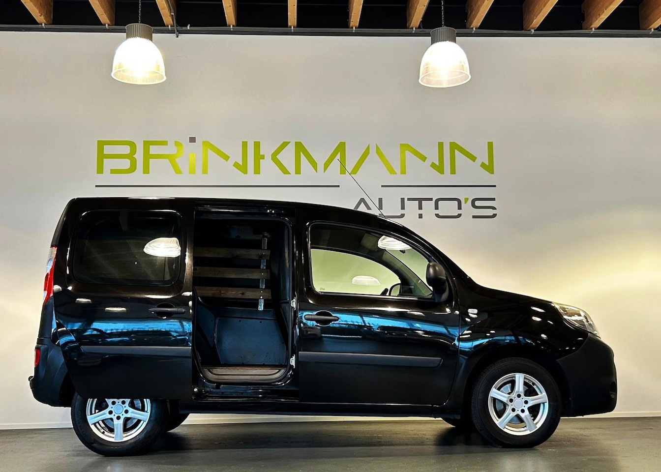 Renault Kangoo Express - 1.5 dCi 75 Express - Airco - PDC - Tr.Haak - Zijschuifdeur. - AutoWereld.nl