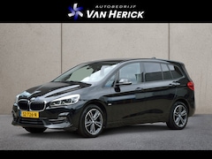 BMW 2-serie Gran Tourer - 218i Executive Sportline | 7-Zitter | Sportstoelen | LED koplampen | Achteruitrijcamera