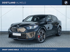 BMW iX2 - eDrive20 M Sport / Sportstoelen / M Adaptief onderstel / Achteruitrijcamera / Comfort Acce