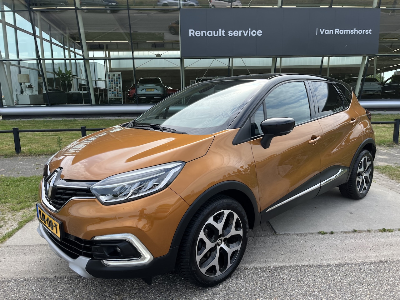 Renault Captur - 1.3 TCe Intens 150 PK / Automaat / - AutoWereld.nl