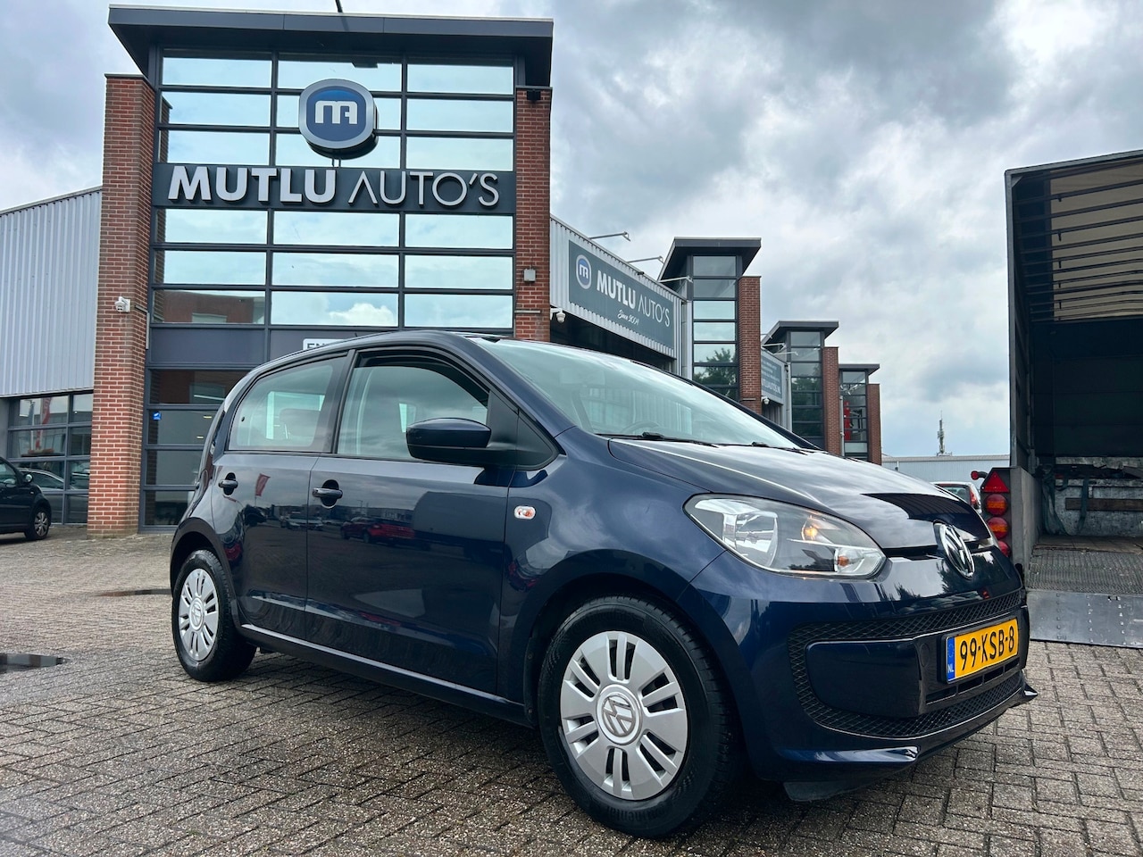 Volkswagen Up! - 1.0 move up! BlueMotion 5deurs Airco NAP APK - AutoWereld.nl