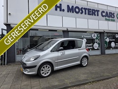 Peugeot 1007 - 1.6-16V Sporty *AUTOMAAT* NIEUWE APK Bj.2006 Electrische deuren & Ramen *Zuinige nette aut