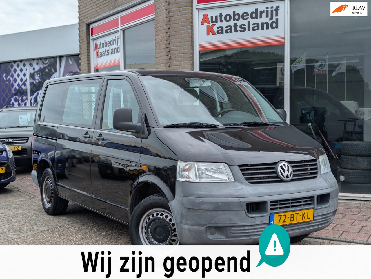 Volkswagen Transporter - 2.5 TDI 300 Budgetline DC - Rolstoelbus - Marge - Lage km stand - AutoWereld.nl