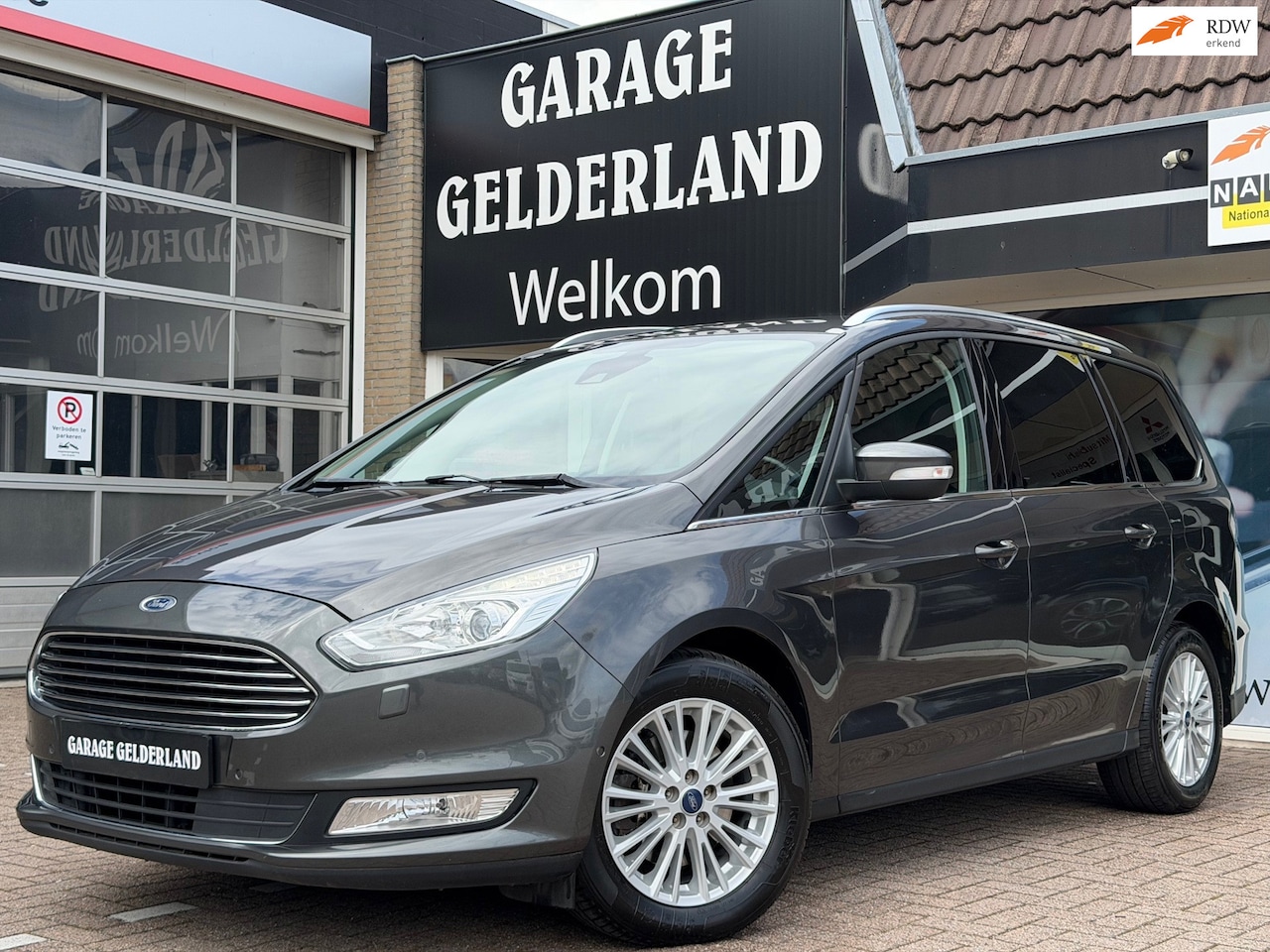 Ford Galaxy - 1.5 Titanium | Navi | Camera | Cruise | Climate | Stoelverw. | 7 Persoons | Led | Xenon - AutoWereld.nl
