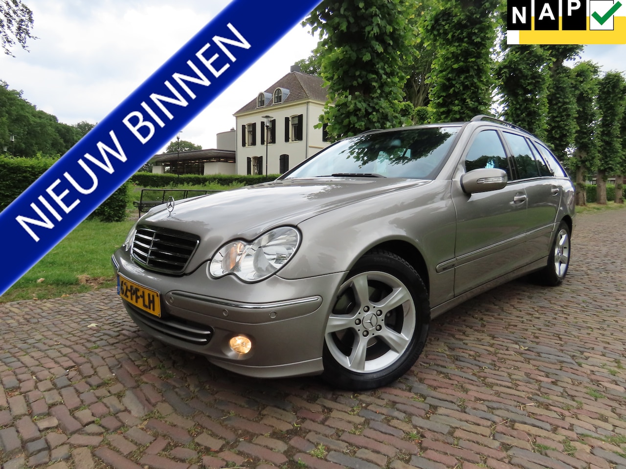 Mercedes-Benz C-klasse Combi - 200 K. Avantgarde Automaat Leer/Stof Ecc Cruisecontrol Navigatie Pdc LM Velgen ***Dealer O - AutoWereld.nl