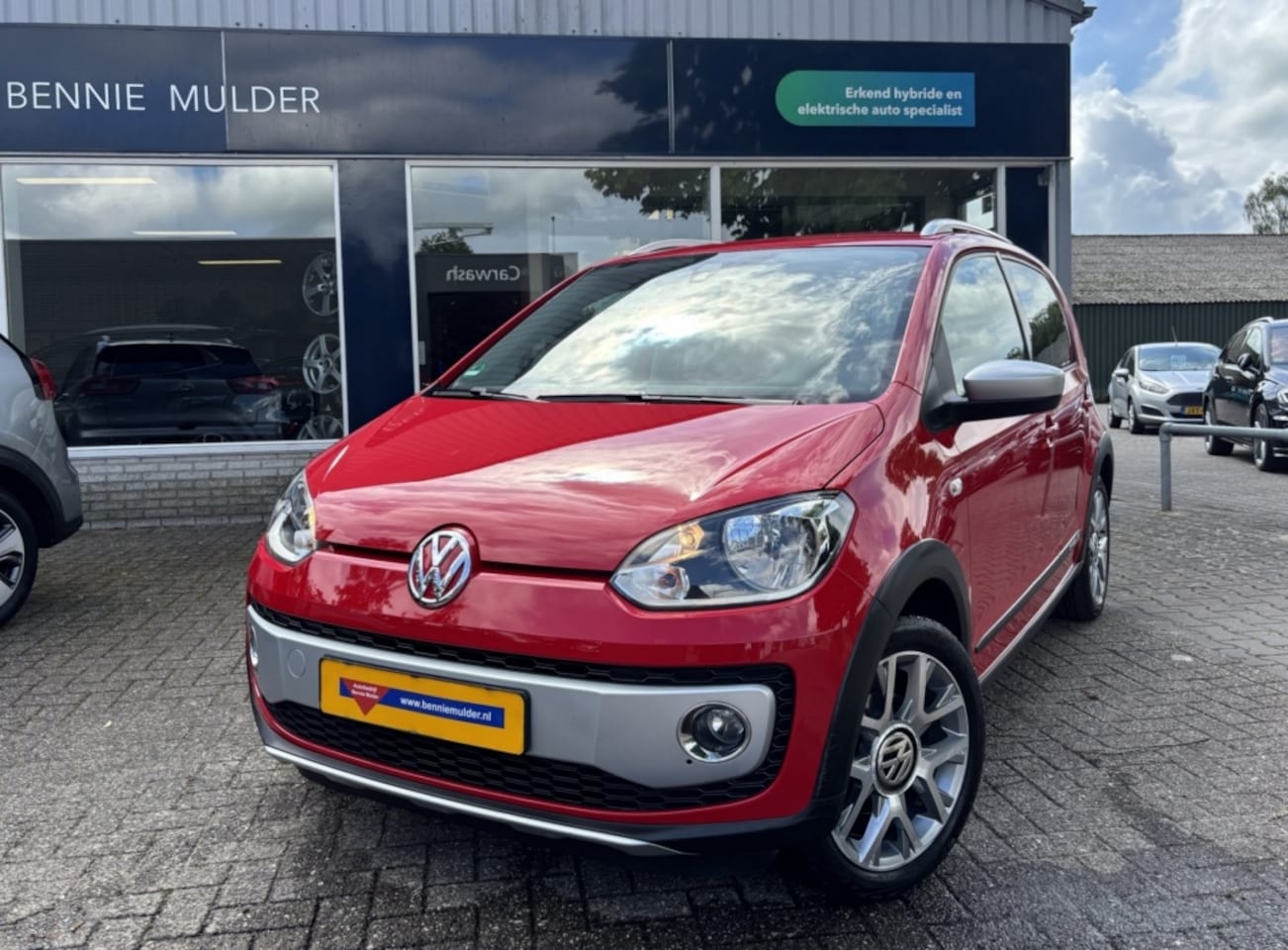 Volkswagen Up! - 1.0 Cross Up! AIRCO / CRUISE CONTR. / PDC - AutoWereld.nl