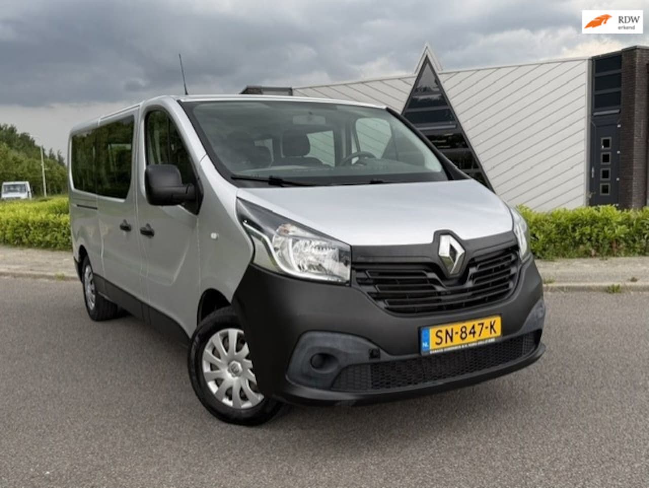 Renault Trafic Passenger - 1.6 dCi Grand Authentique Energy 1.6 dCi Grand Authentique Energy - AutoWereld.nl
