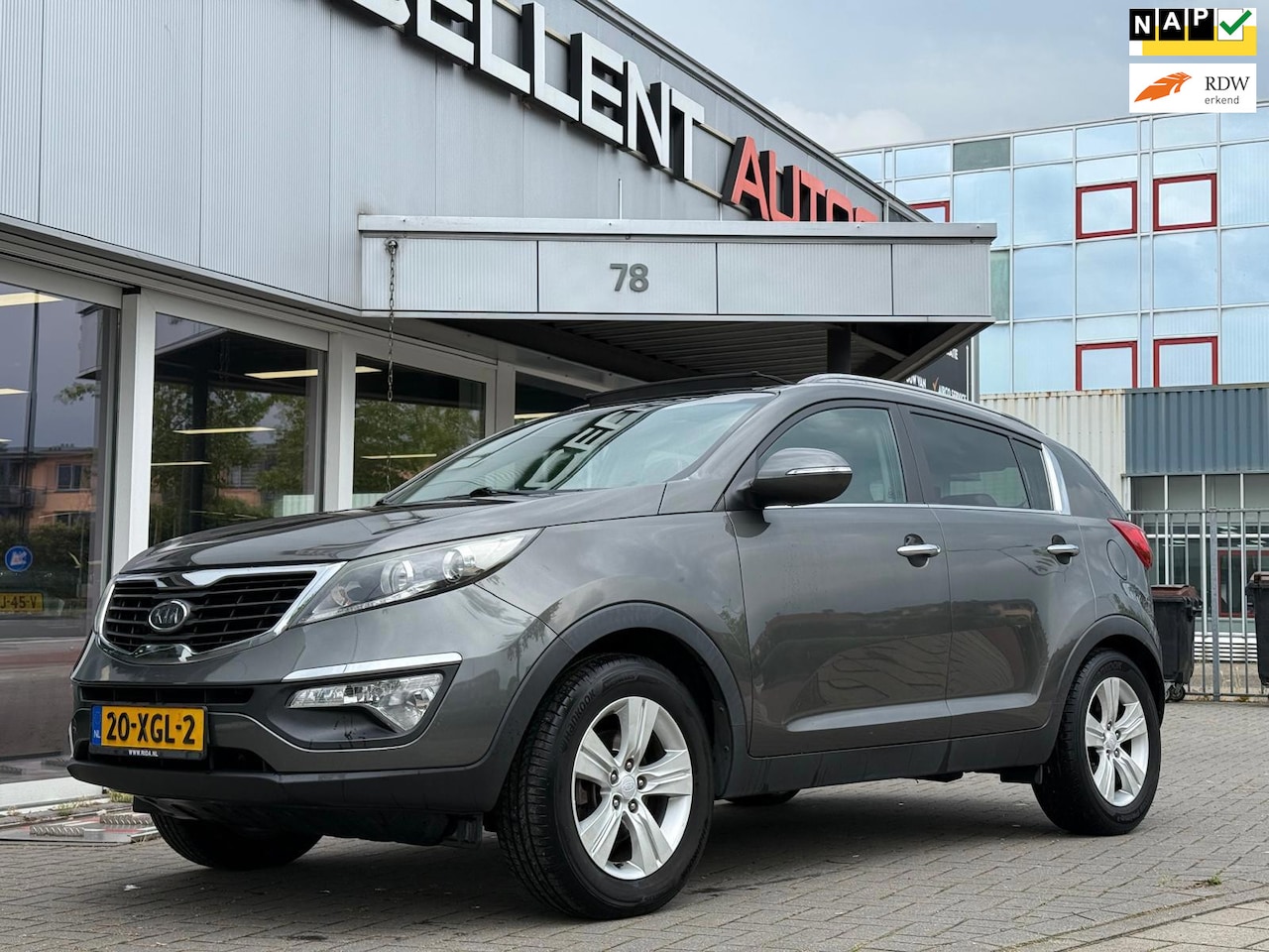 Kia Sportage - 2.0 X-ecutive Plus Pack - Panoramadak - AutoWereld.nl