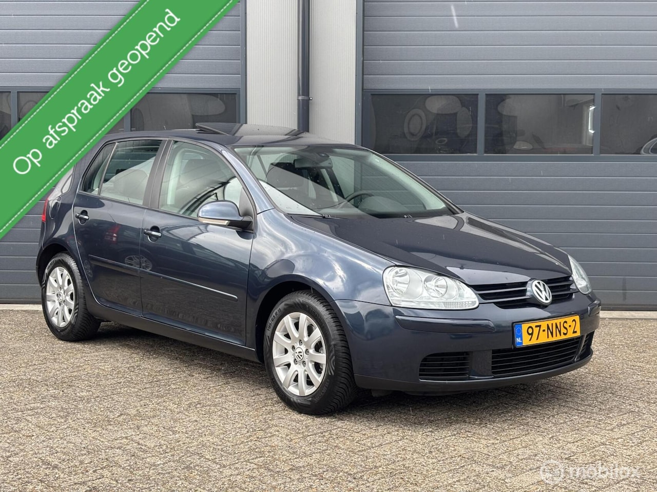 Volkswagen Golf - 1.6 Sportline Automaat Uitvoering // 2e Eig - AutoWereld.nl