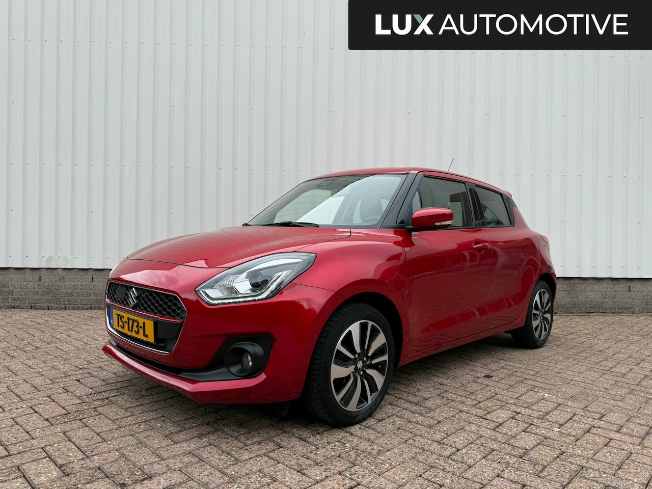 Suzuki Swift - 1.0 Stijl Smart Hybrid 112PK CarPlay, Navi, ACC, Camera, 4-seizoenenbanden NAP - AutoWereld.nl