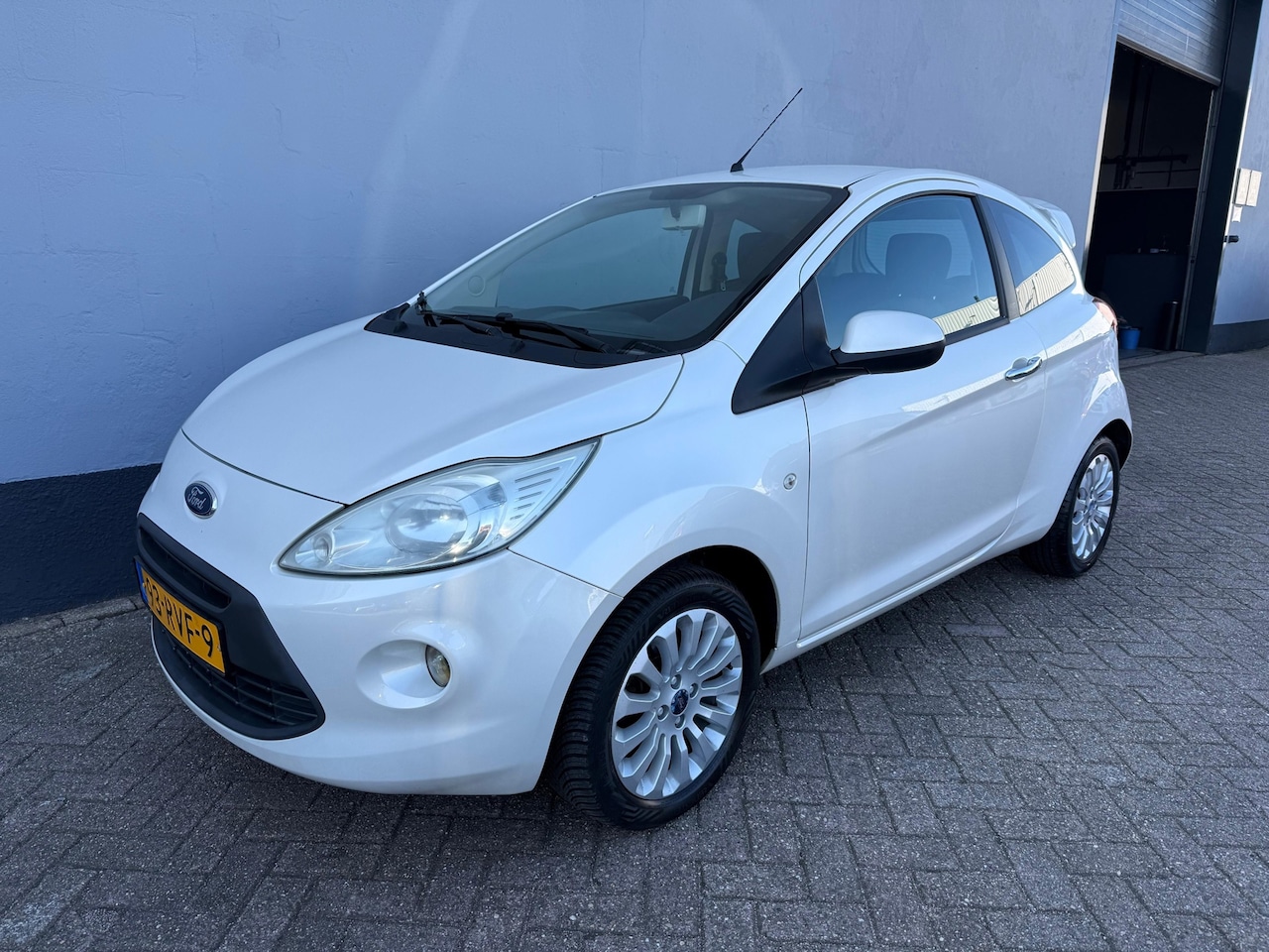 Ford Ka - 1.2 Titanium X - Dealer Onderhouden - AutoWereld.nl