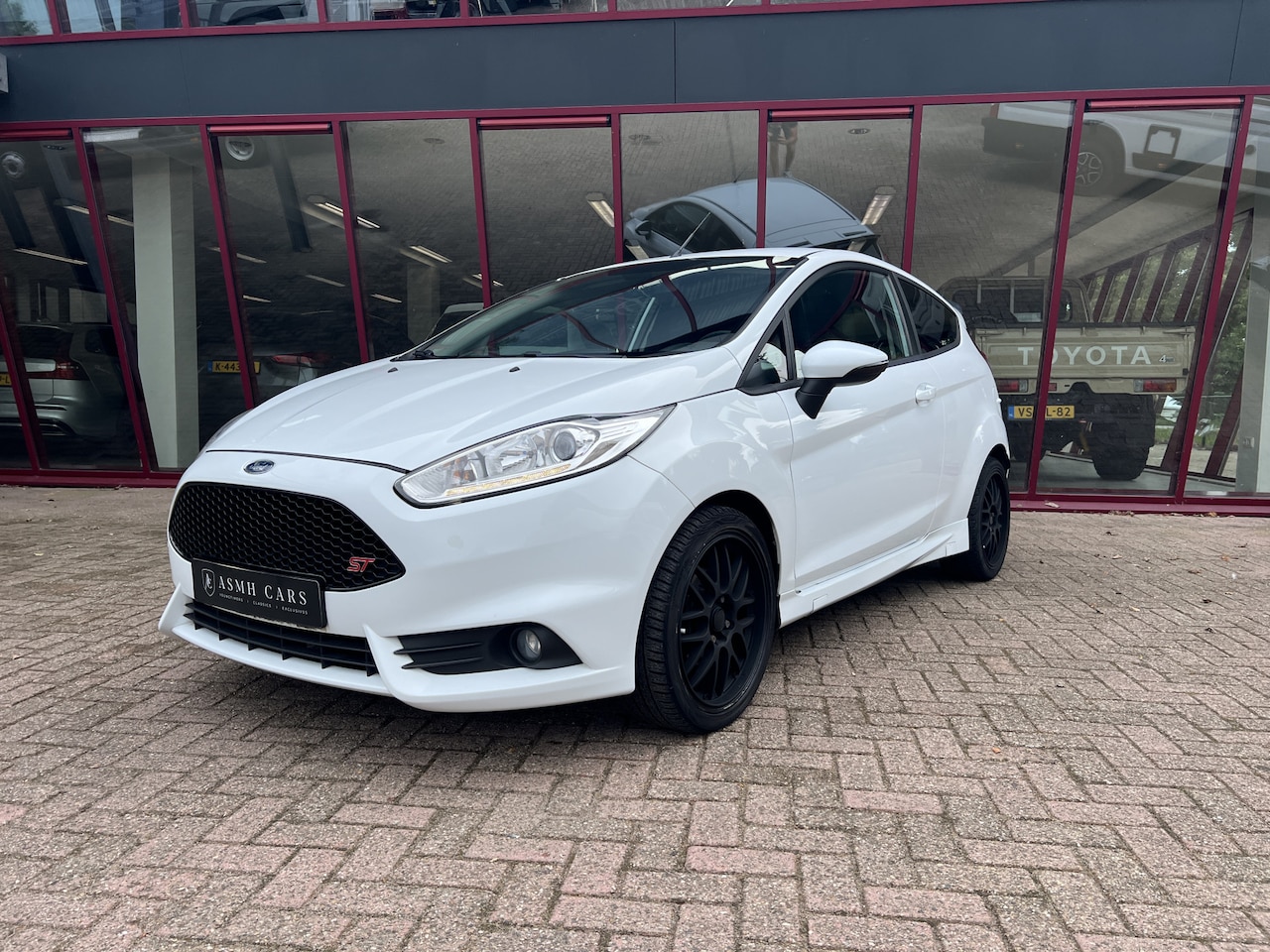 Ford Fiesta - 1.0 EcoBoost Titanium | Sportuitlaat | Airco | Stoelverw. | Verwarmde voorruit | - AutoWereld.nl